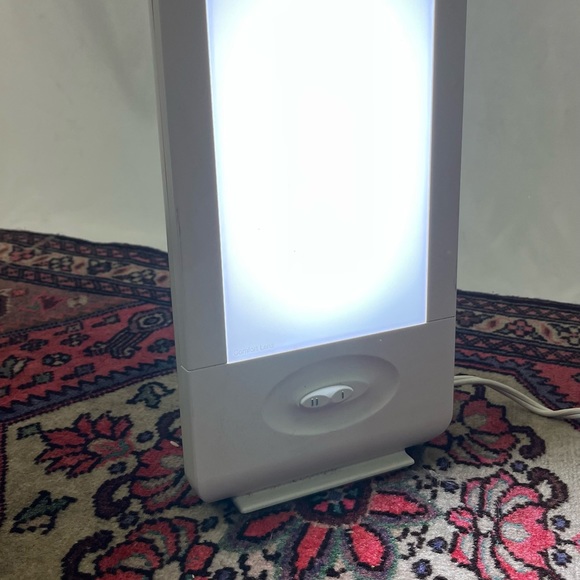 Verilux Happy Light Model VT15 - Picture 2 of 8